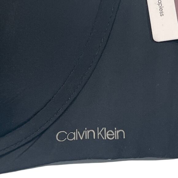 Calvin Klein Black Convertible Strapless Push Up Bra Women's Size 34DD $48.50 - Picture 8 of 8